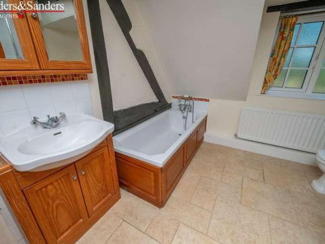 3 bed house for sale