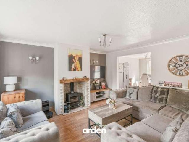 3 bed house for sale