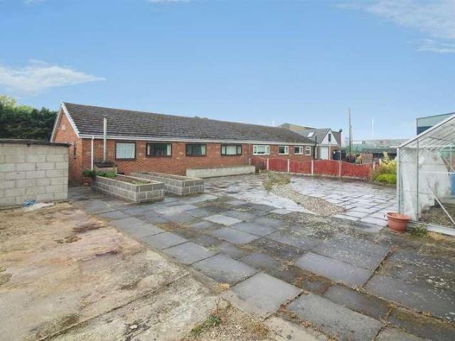 3 bed house for sale