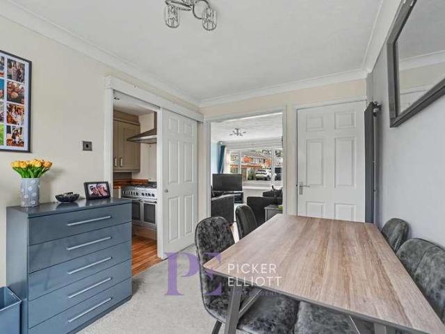 3 bed house for sale