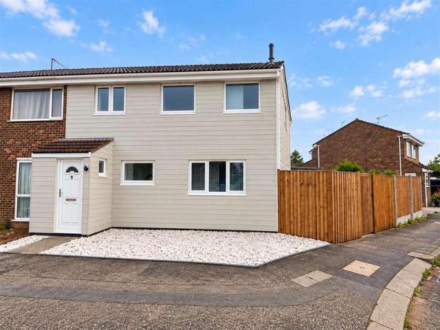 3 bed house for sale