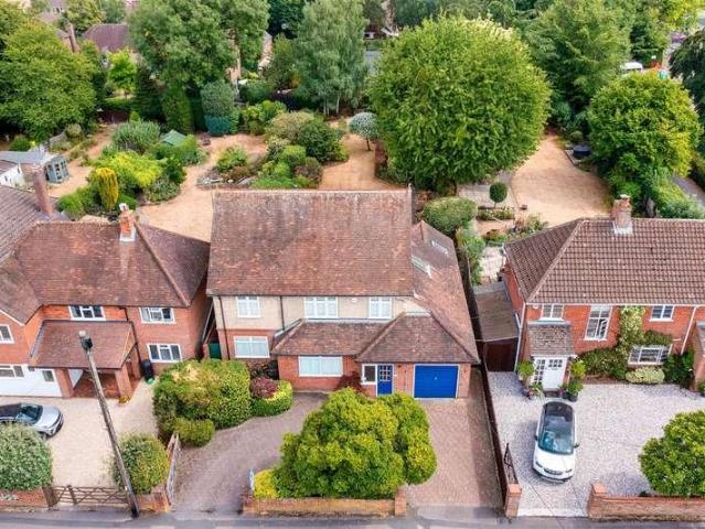 3 bed house for sale