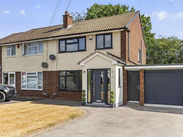 3 bed house for sale