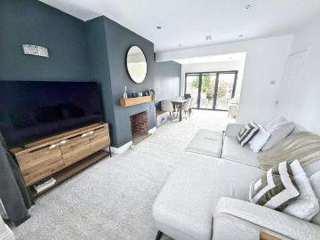 3 bed house for sale