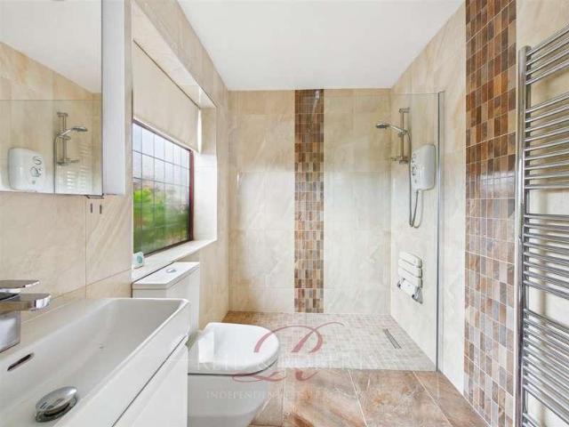 3 bed house for sale