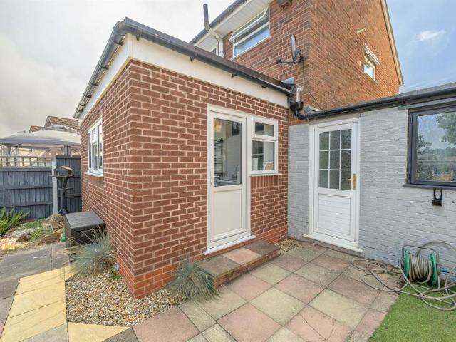 3 bed house for sale