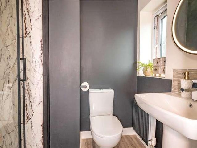 3 bed house for sale
