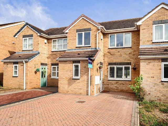 3 bed house for sale