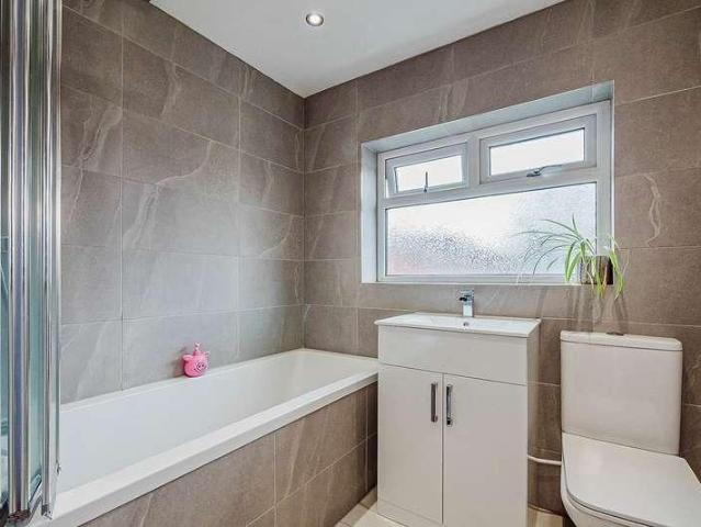 3 bed house for sale