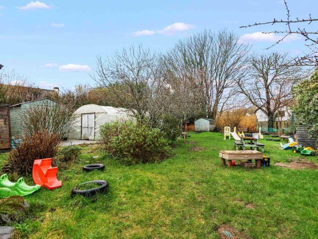 3 bed house for sale