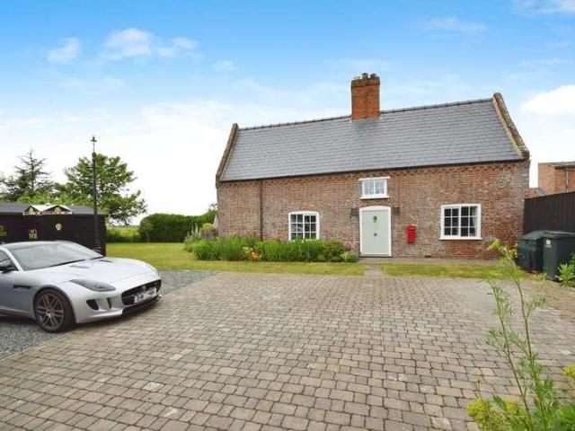 3 bed house for sale