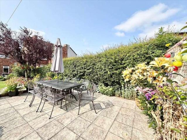 3 bed house for sale