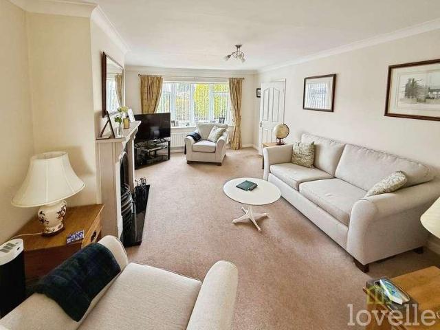 3 bed house for sale