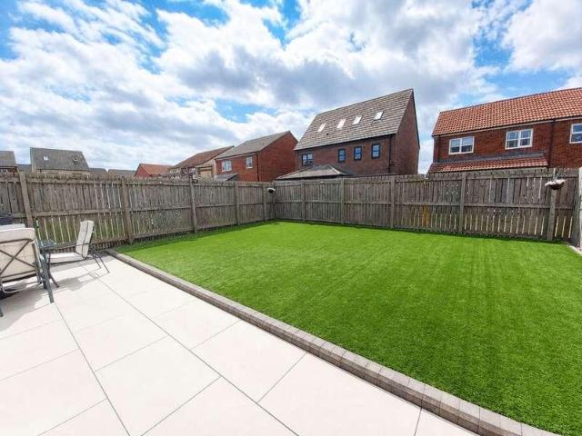 3 bed house for sale