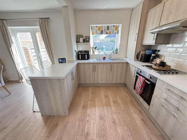 3 bed house for sale