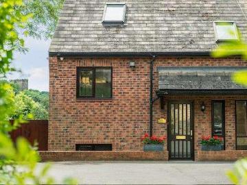 Durham County Area - Garden, Equipped kitchen