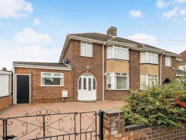 3 bed house for sale
