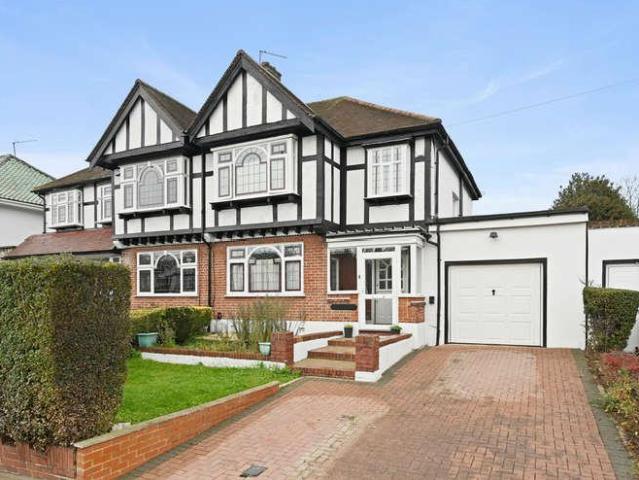 3 bed house for sale