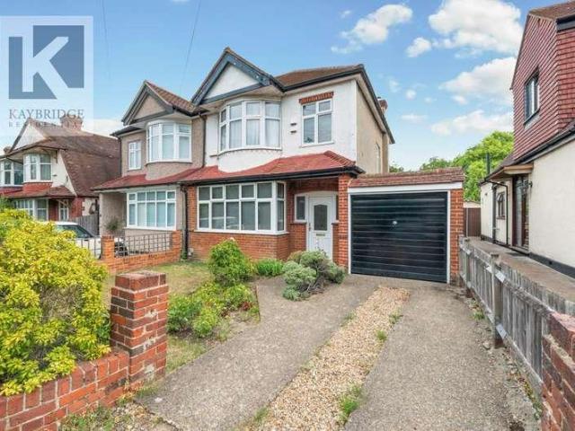 3 bed house for sale