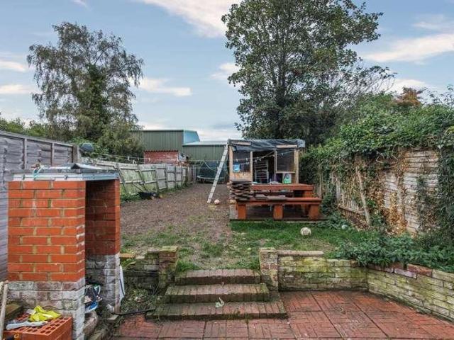 3 bed house for sale