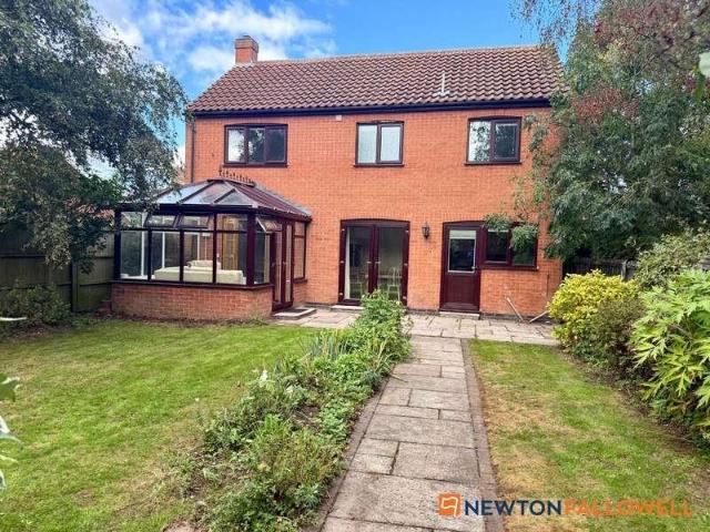 3 bed house for sale