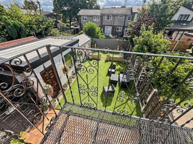 3 bed house for sale