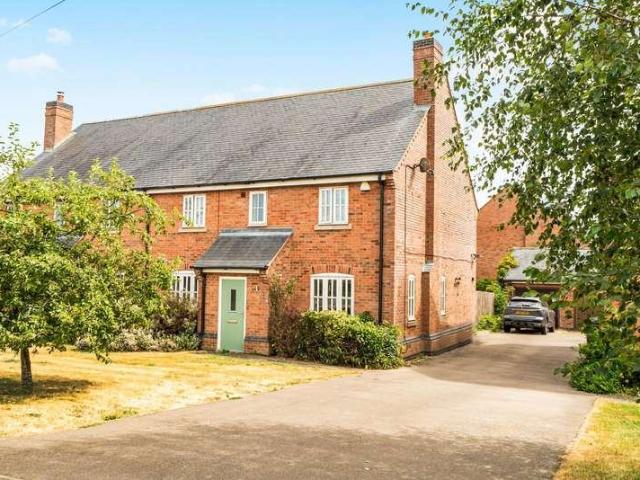 3 bed house for sale