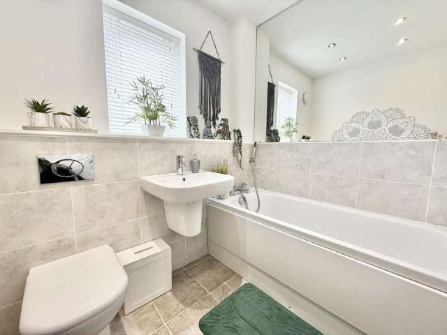 3 bed house for sale