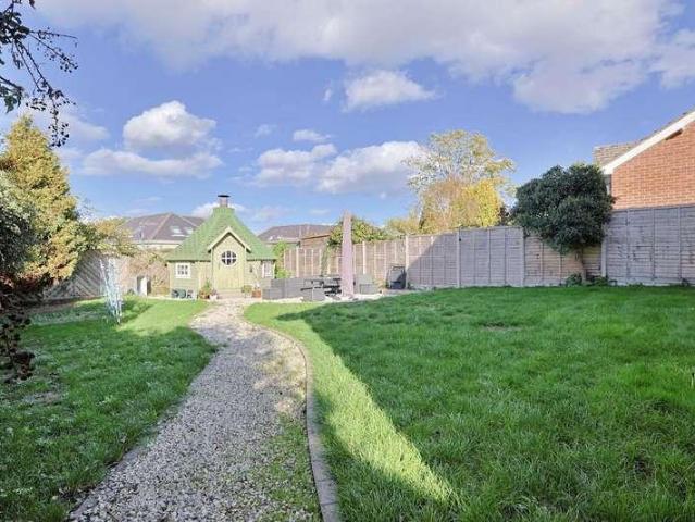3 bed house for sale