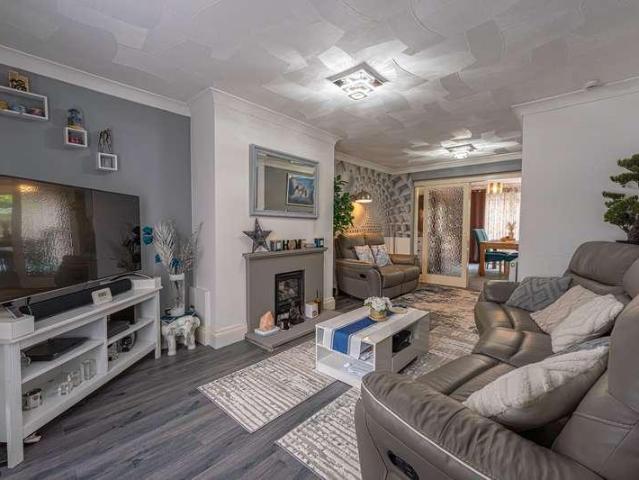 3 bed house for sale