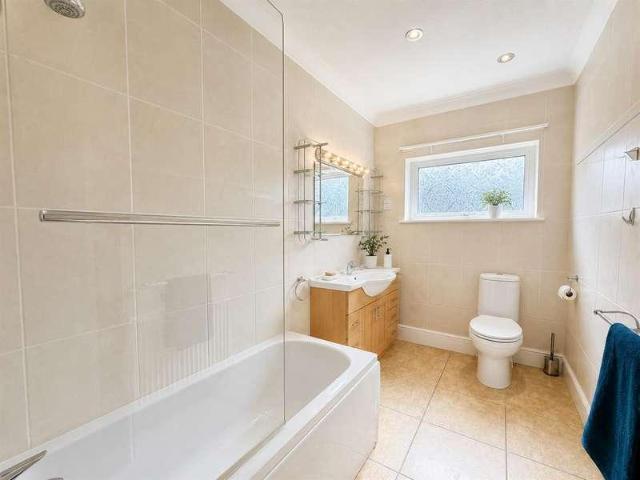 3 bed house for sale