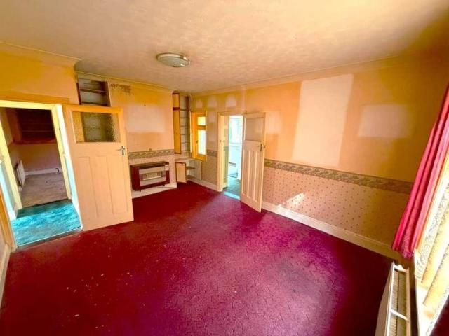 3 bed house for sale