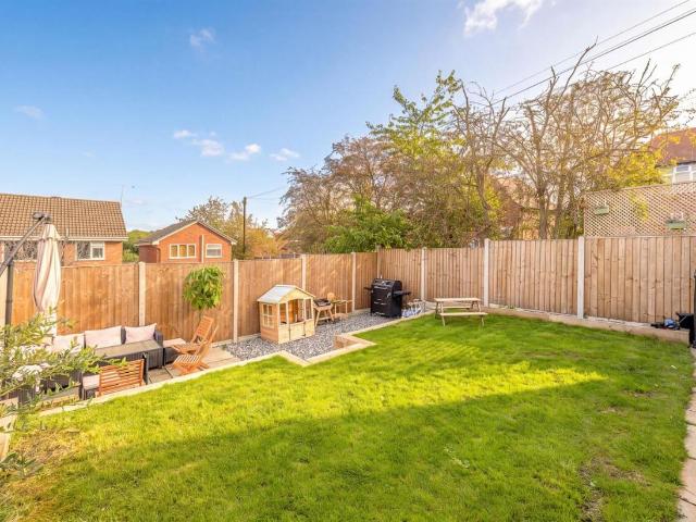 3 bed house for sale