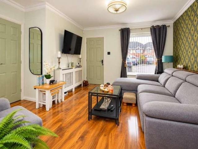 3 bed house for sale