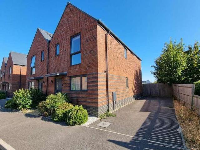 3 bed house for sale