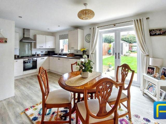 3 bed house for sale