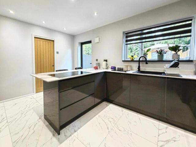 3 bed house for sale