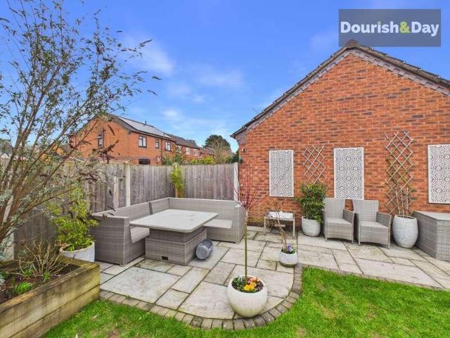 3 bed house for sale