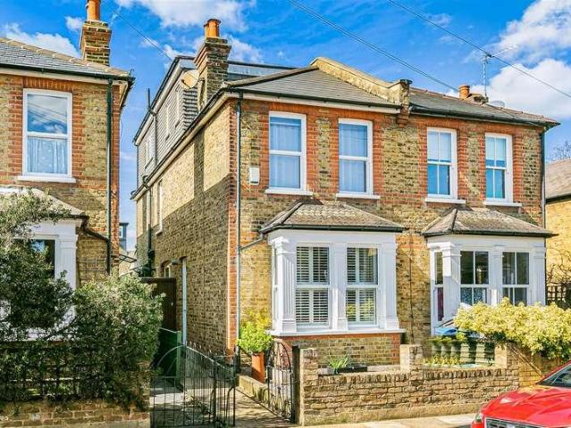 3 bed house for sale