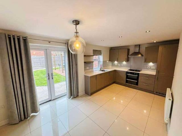3 bed house for sale