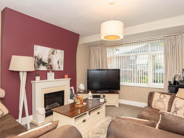 3 bed house for sale