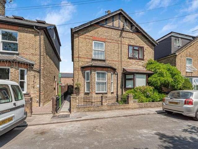 3 bed house for sale