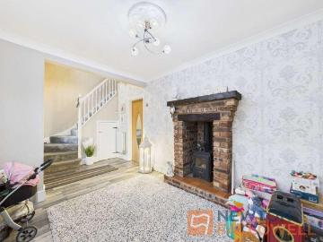 3 bed house for sale