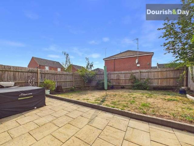 3 bed house for sale