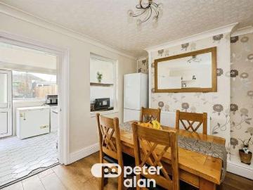 3 bed house for sale