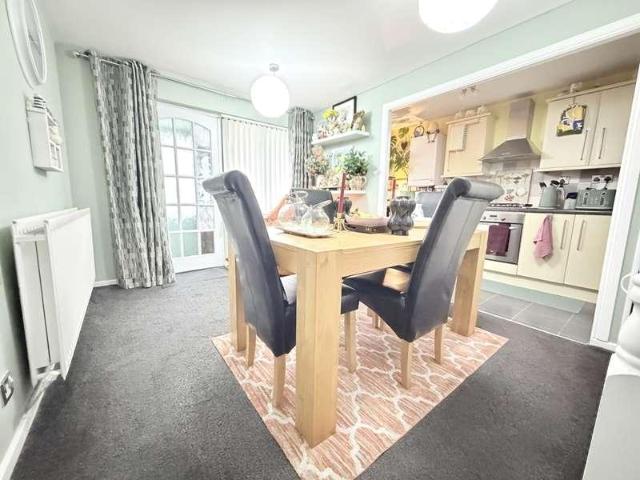 3 bed house for sale