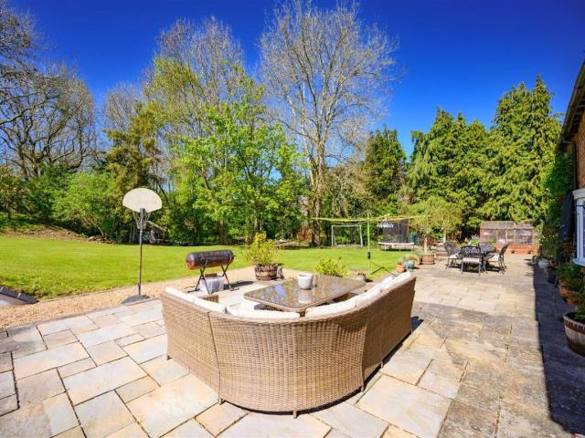 3 bed house for sale