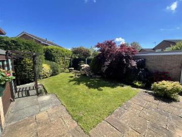 3 bed house for sale