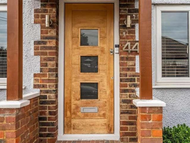 3 bed house for sale