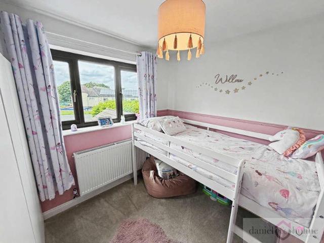 3 bed house for sale
